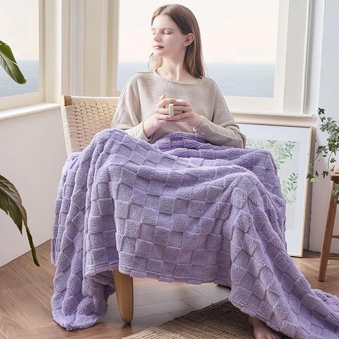 NEWCOSPLAY 3D Checkered Flannel Twin Blanket, Lavender Checkered, 60"x80" | Super Soft Cute Lightweight Decorative Premium Silky Fleece Blanket for Couch Sofa Bed, Gift for Women Men, All Season Use
