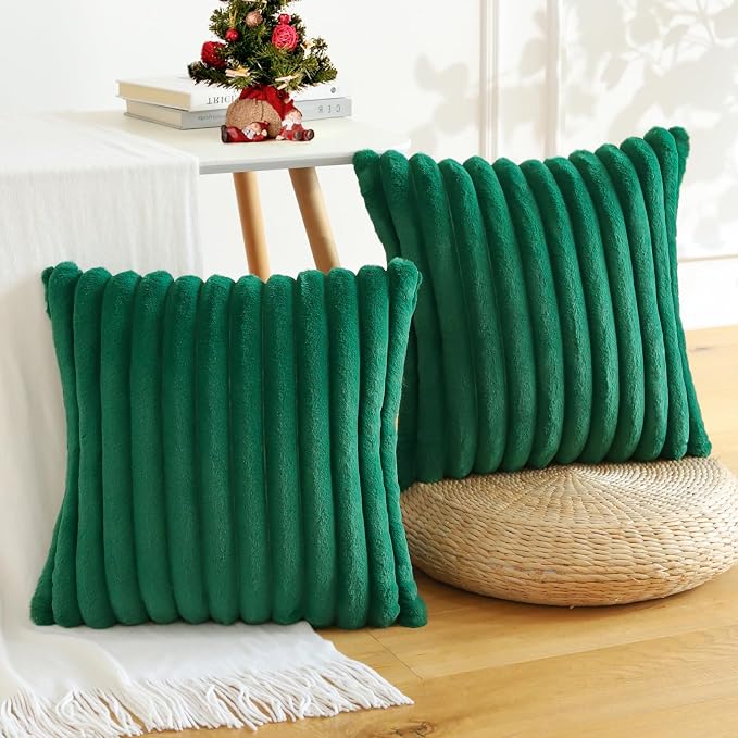 Soleebee Set of 2 Throw Pillow Covers Soft Cozy Velvet Pillowcase Faux Rabbit Fur Cover for Couch Sofa Bed Chair Home Decorative Pillows Cover (20x20 Inch, Christmas Green)