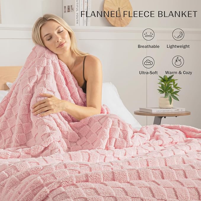 Exclusivo Mezcla 3D Checkered Fleece Twin Blanket for Bed, Pink | Super Soft and Cozy Fluffy Bed Blanket, Cute Fuzzy Blanket for Teens Back to School, Dorm Essentials, All Season, 60"x80"