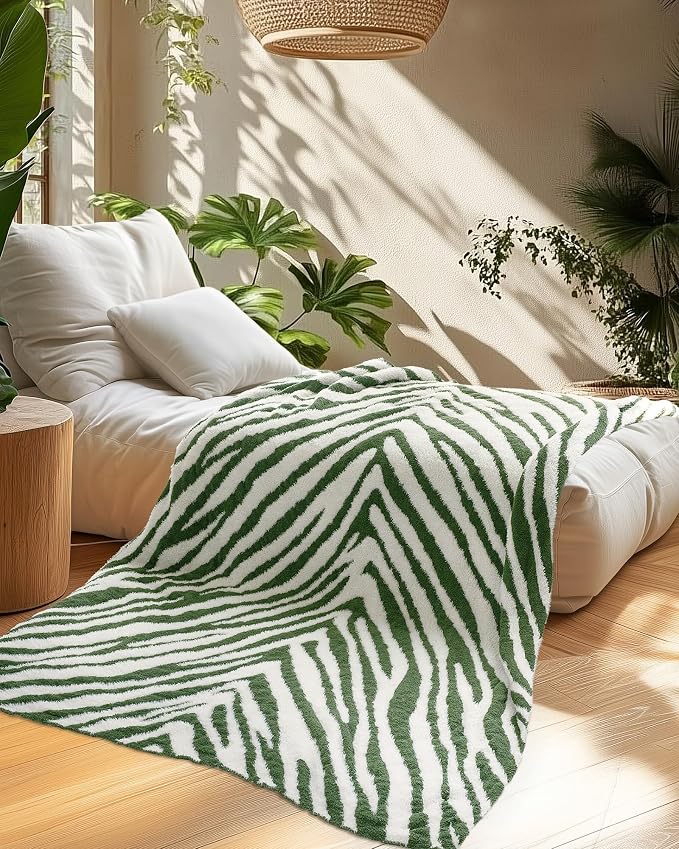 Knit Throw Blanket for Couch, Soft Cozy Fluffy Knitted Blanket for Sofa, Bed, Gift for Women Girls Home Decor (Zebra-Green, Twin 60"x80")