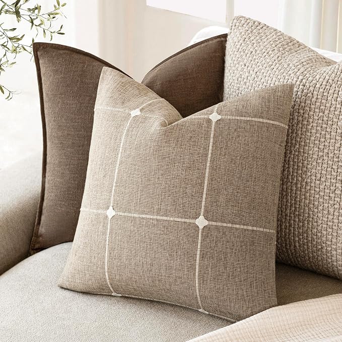 Foindtower Pack of 2 Decorative Faux Linen Jacquard Check Throw Pillow Covers Farmhouse Cushion Cover with Grid Textured Accent Pillowcase for Couch Sofa Living Room Home Decor,18×18 Inch,Oatmeal