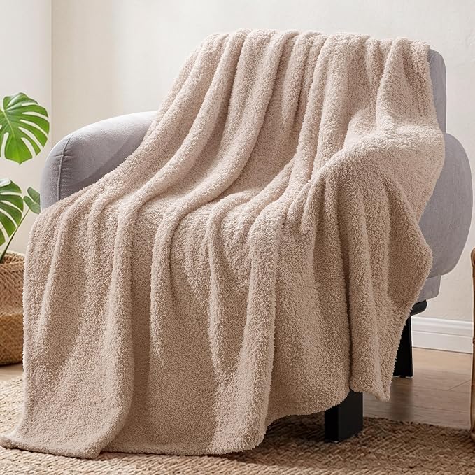 Exclusivo Mezcla Fleece Throw Blanket for Couch and Sofa, 50" x 60" | Super Soft and Cozy Fluffy Blanket for Women, Lightweight and Fuzzy Throw for Home Decor, All Season, Camel