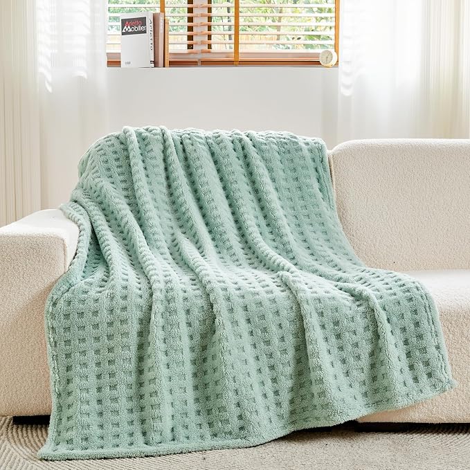 NEWCOSPLAY 3D Waffle Checkered Flannel Throw Blanket, New Sage, 50"x70" | Super Soft Cute Lightweight Decorative Premium Silky Fleece Blanket for Couch Sofa Bed, Gift for Women Men, All Season Use