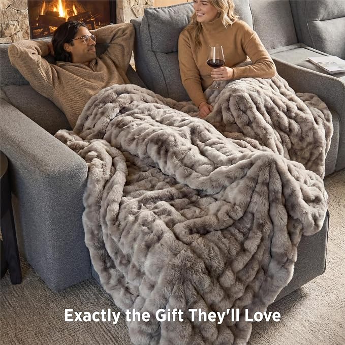 Bedsure GentleSoft Bubble Faux Fur King Size Blanket for Bed, Fluffy Fuzzy King Blanket for Winter, Soft Cozy Faux Fur Bedding Thick Warm Plush Decor for Bedroom, Tie-dye Brown, 104x90