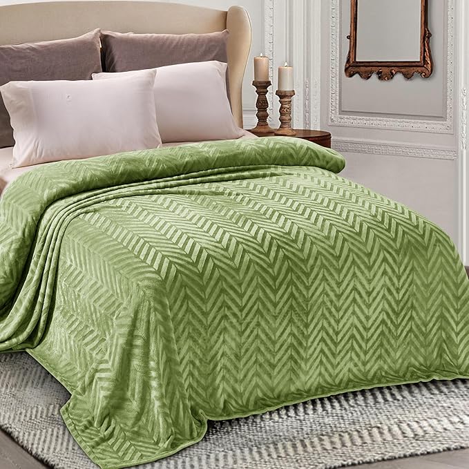 Whale Flotilla Flannel Fleece Fall Bed Blanket Twin XL Size, Olive Green | Lightweight Breathable Soft Bedspread, Plush Fluffy Coverlet Chevron Design Decorative Blanket for Home Life, 90x66 Inch