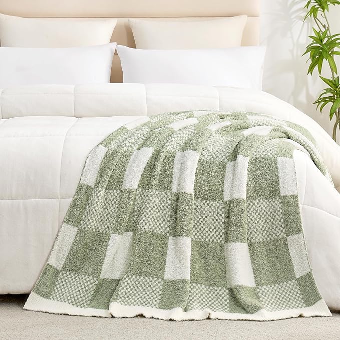 Snuggle Sac Checkered Blanket, Sage Green Throw Blanket for Couch Checker Microfiber Warm Fuzzy Cozy Soft Oversized Throw XL Reversible Checkered Blankets for Sofa, Chair, Bed, 50x70 inches