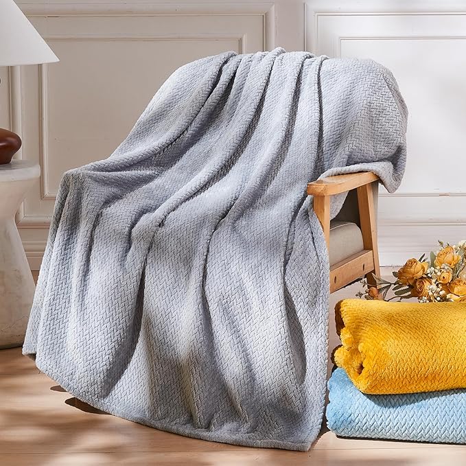 NEWCOSPLAY Fleece Leaves Pattern Throw Blanket, Grey, 50"x60" | Super Soft Throw Blanket, Lightweight Cozy Bed Sofa Blanket, Premium Silky Flannel Fleece, Travel Blanket for All Season Use