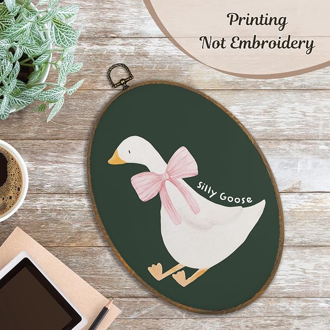 LKETW Coquette Pink Bow Silly Goose Oval Wall Art Decor, Dark Green Goose Oval Canvas Hanging Decor, Preppy Farmhouse Animal Wall Decorations for Girly Room Bedroom Dorm Home, 8.6x11.4 Inch