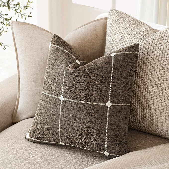 Foindtower Pack of 2 Decorative Faux Linen Jacquard Check Throw Pillow Covers Farmhouse Cushion Cover with Grid Textured Accent Pillowcase for Couch Sofa Living Room Home Decor,20×20 Inch,Cocoa Brown