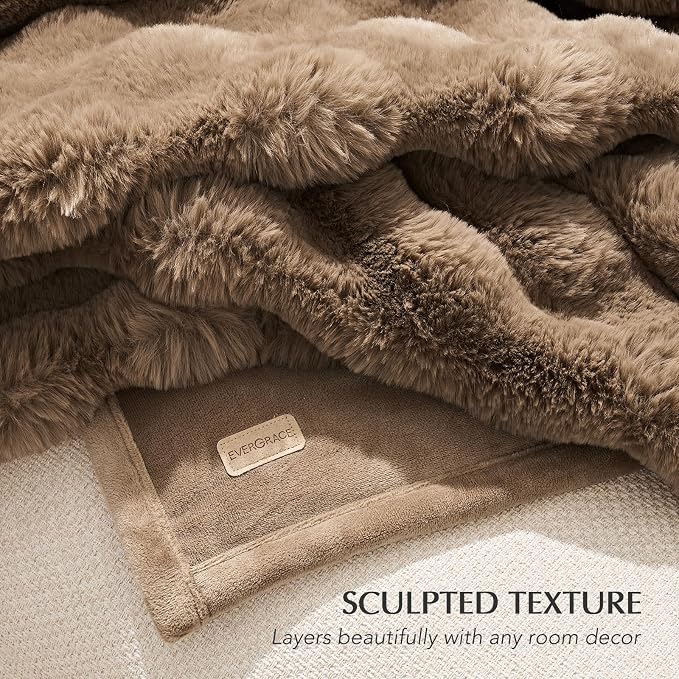 Faux Rabbit Fur Bubble Throw Blanket, 60"x80", Natural Tan | Ultra Soft, Luxury Faux Rabbit Fur Throw, Thick Warm Bubble Blanket, Cozy Fluffy Reversible, for Bed, Couch, Chair, Sofa