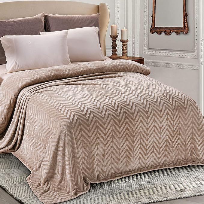 Whale Flotilla Flannel Fleece Fall Bed Blanket Twin XL Size, Champagne | Lightweight Breathable Soft Bedspread, Plush Fluffy Coverlet Chevron Design Decorative Blanket for Home Life, 90x66 Inch