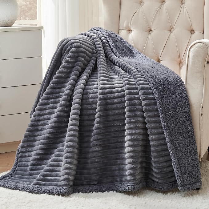 Waterproof Calming Dog Blanket for Medium Dogs, Noiseless Soft Plush Pet Blanket for Cats, 500GSM Thick Faux Fur Pet Throw, Couch Furniture Protector for Puppy, Charcoal Grey, 30x40IN