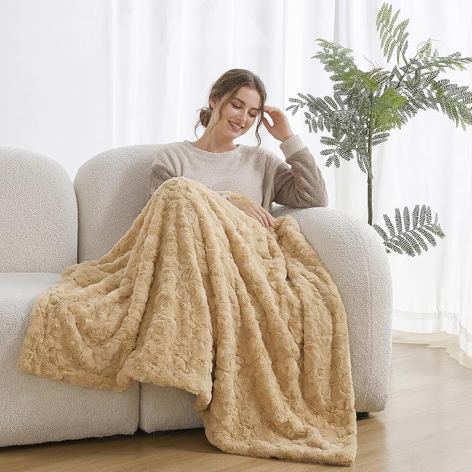 Fluffy Reversible Faux Fur Throw Blanket Thick Warm Blankets Cozy for Couch | Soft Plush Machine Washable Bed Home Decor, Large 50x70 Inch, for Women Men