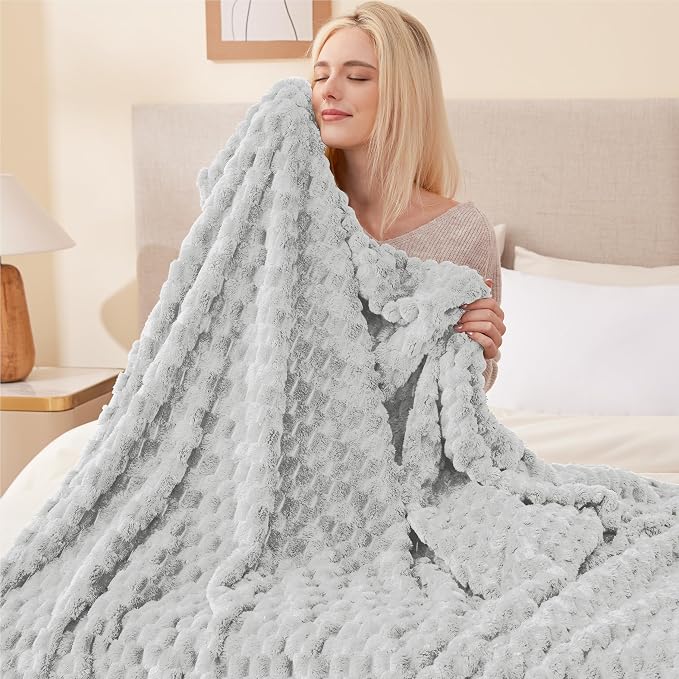 EXQ Home Gentle Soft Fleece Throw Blanket – Cozy Lightweight 3D Imitation Turtle Shell Jacquard Blanket for Couch Bed – All-Season Warm Fuzzy Flannel Blanket for Women Mom Her Gift(60"x80",Light Grey)