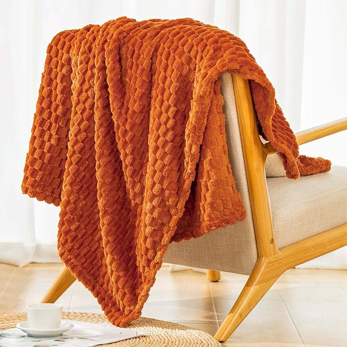 Bnuitland Orange Flannel Throw Blanket (50X70 inches), 300 GSM Fleece Cozy Warm Soft Home Decor Lightweight Bed Sofa Blanket for Adults, Suitable for All Seasons.