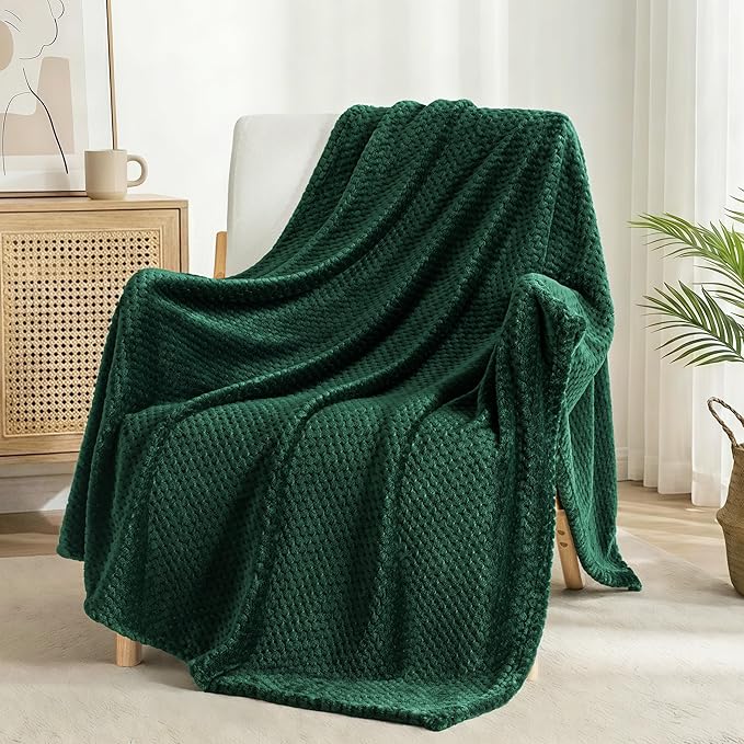 Exclusivo Mezcla Soft Waffle Fleece Bed Blanket Queen Size, Green | Lightweight Plush Blanket for Bed, Bedroom, Cozy Flannel with Waffle Texture, Stylish Home Decor, All Season, 90x90 Inches