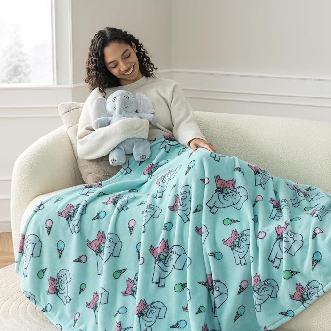 Berkshire Mo Willems® VelvetLoft® Throw Blanket - Super Soft Plush Elephant & Piggie Character Design - Cozy Home Decor, Elephant_Piggie Ice Cream, 50 in x 70 in(Official Mo Willems® Product)