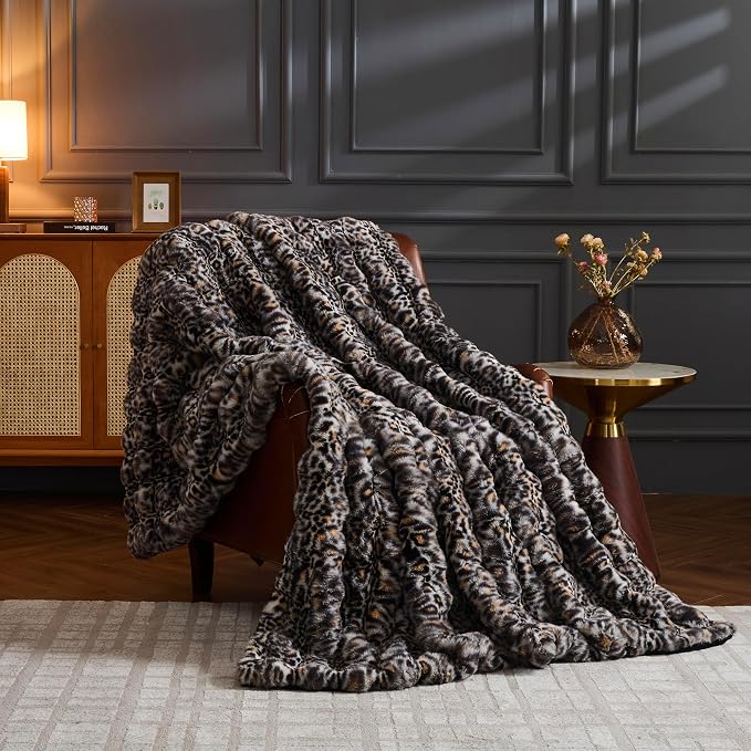 Leopard Faux Fur Bed Blankets 80''x90'', 750 GSM Double Sided Fluffy Warm Thick Bubble Furry Blanket for Bed, Sofa, Couch, Travel, Super Cozy Plush Cheetah Print Throw Blanket for All Seasons