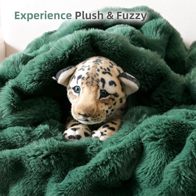Faux Rabbit Fur Throw for Couch - Dark Green Bubble Blanket 60"x80" | Fluffy Plush Fuzzy Throw for Sofa & Bed, Super Soft Cozy Comfrt Blanket, Luxury Aesthetic Dark Green Decor Gift for Women