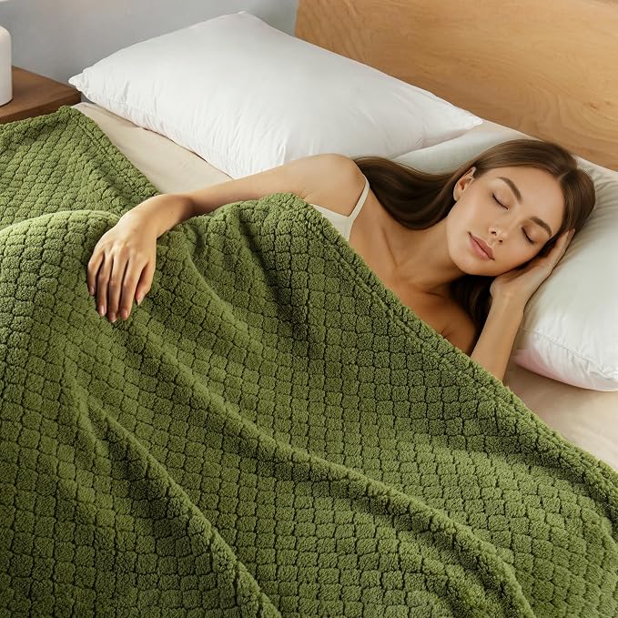 Exclusivo Mezcla Soft Fleece Throw Blanket for Couch, Olive Green | Jacquard Lightweight Cozy Throws for Bed, Sofa, Breathable Decorative Fuzzy Textured All Season Use, 50x60 Inches