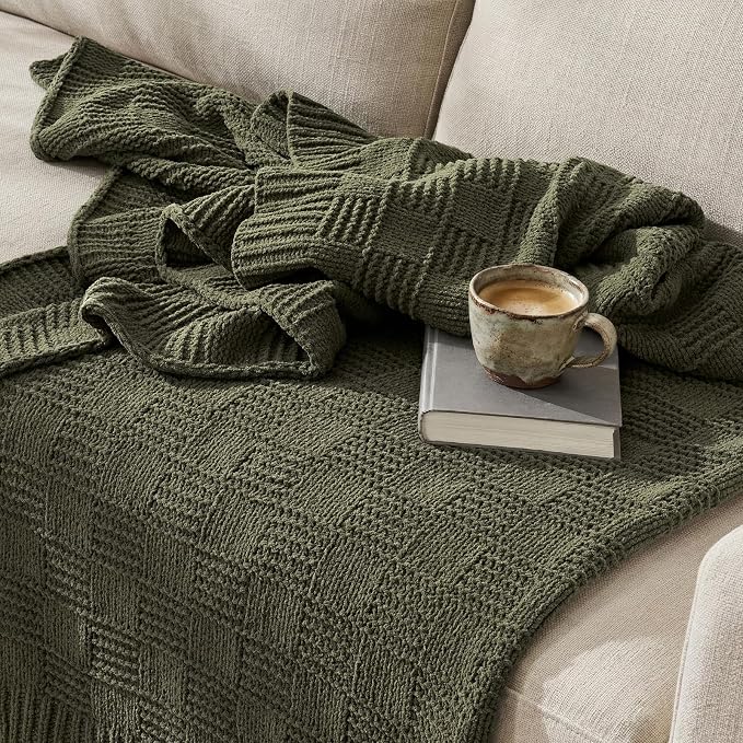 EVERGRACEHOME Modern Checkered Chenille Throw Blanket, 60x80, Olive Green | Lightweight Warmth, All-Season Breathability, OEKO-TEX certified, Timeless Grid Pattern, Farmhouse Throw for Couch, Bed, Sofa