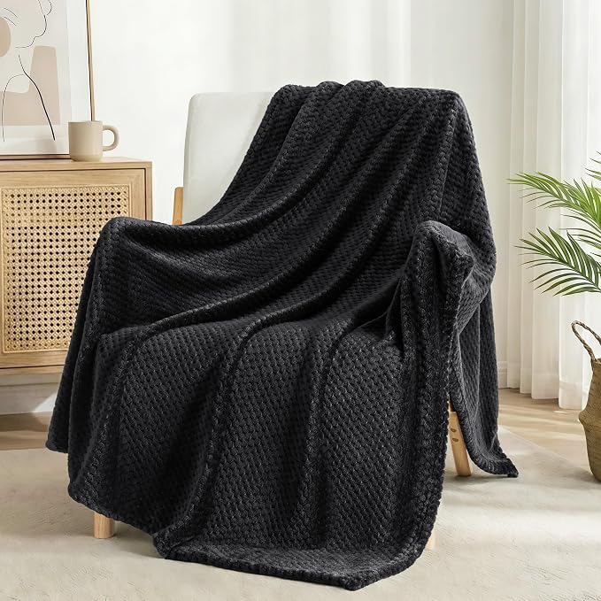Exclusivo Mezcla Large Waffle Fleece Throw Blanket for Couch, Black | Lightweight Soft Blanket for Sofa, Bed, Living Room, Plush Fluffy Throw for Home Decor, Travel, All Season, 50x70 Inches