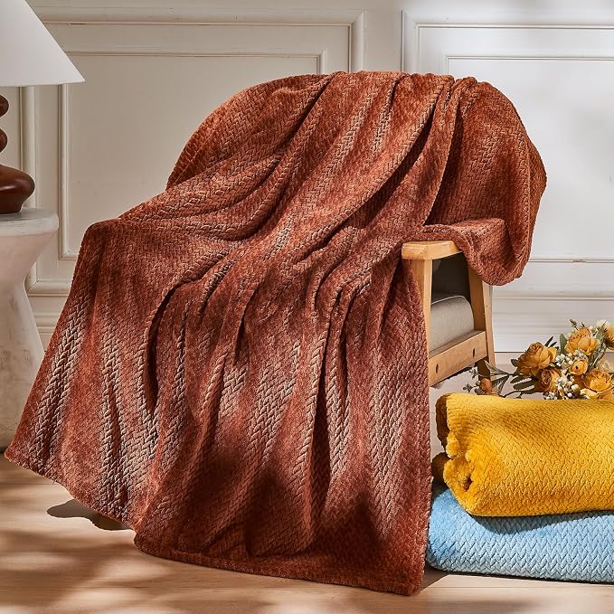 NEWCOSPLAY Fleece Leaves Pattern Queen Blanket, Coffee, 90"x90" | Super Soft Throw Blanket, Lightweight Cozy Bed Sofa Blanket, Premium Silky Flannel Fleece, Travel Blanket for All Season Use