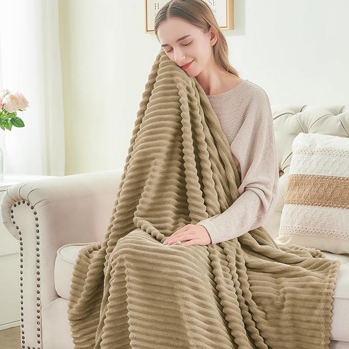 BEDELITE Ribbed Jacquard Brown Fleece Throw Blanket for Couch, 50x60 Inch | Soft Warm Decorative Fluffy Blanket, Cozy Plush Lightweight Fuzzy Throw Blanket for Bed Sofa Home Room Decor, Gift for Women