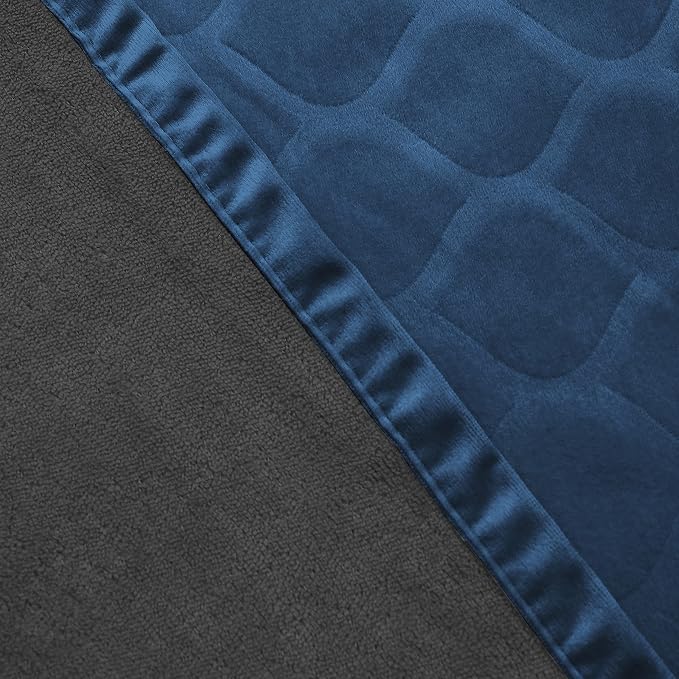 fuguitex Waterproof Dog Blanket Bed Cover Dog Crystal Velvet Moroccan Fuzzy Cozy Plush Pet Blanket Throw Blanket for Couch Sofa