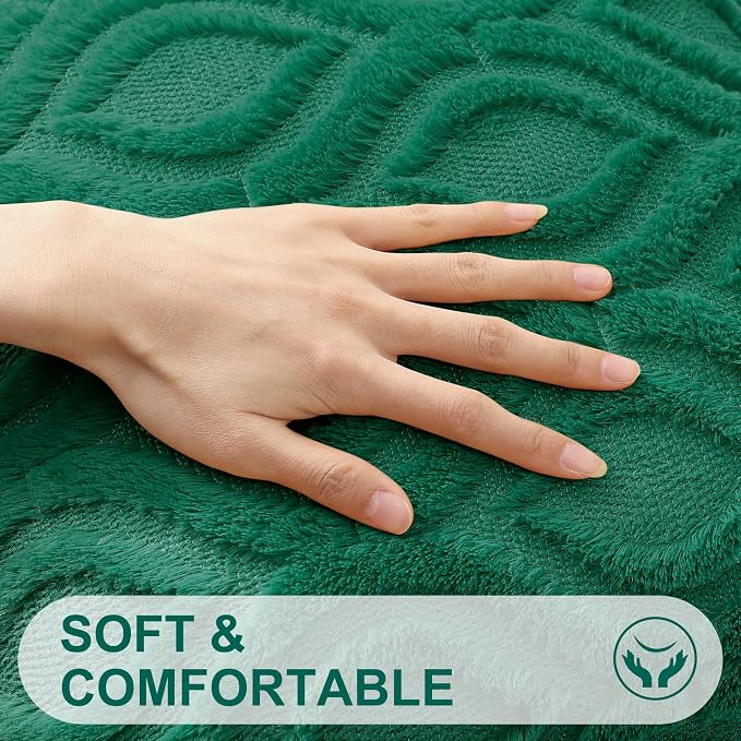 decorUhome Faux Fur Plush Soft Green Throw Pillow Covers 24x24 Set of 2 | Plush Solid Fall Couch Pillow Covers, Accent Modern Farmhouse Neutral Decorative Square Pillow Cases for Sofa Bed Living Room