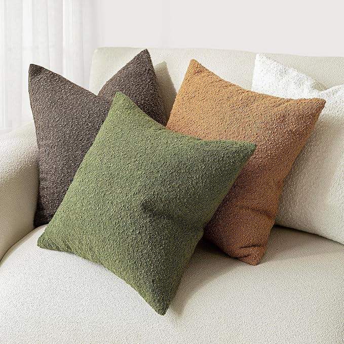 Foindtower Pack of 2, Decorative Textured Boucle Throw Pillow Covers Accent Solid Pillow Cases Cozy Soft Couch Cushion Case for Chair Sofa Bedroom Living Room Home Decor 22 x 22 Inch Green