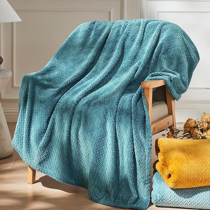 NEWCOSPLAY Fleece Leaves Pattern King Blanket, Dark Blue, 90"x110" | Super Soft Throw Blanket, Lightweight Cozy Bed Sofa Blanket, Premium Silky Flannel Fleece, Travel Blanket for All Season Use