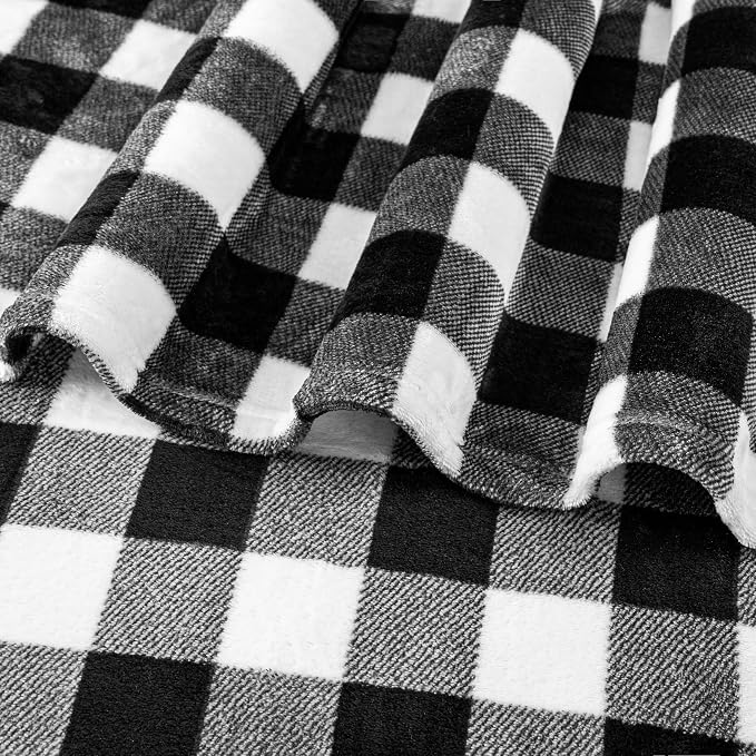 PAVILIA Black and White Buffalo Plaid Fleece Throw Blanket for Couch, Soft Checkered Flannel Blanket for Sofa, Plaid Christmas Couch Throw Bed, Warm Cozy Decorative Blanket Fall Decor Gift, 50x60