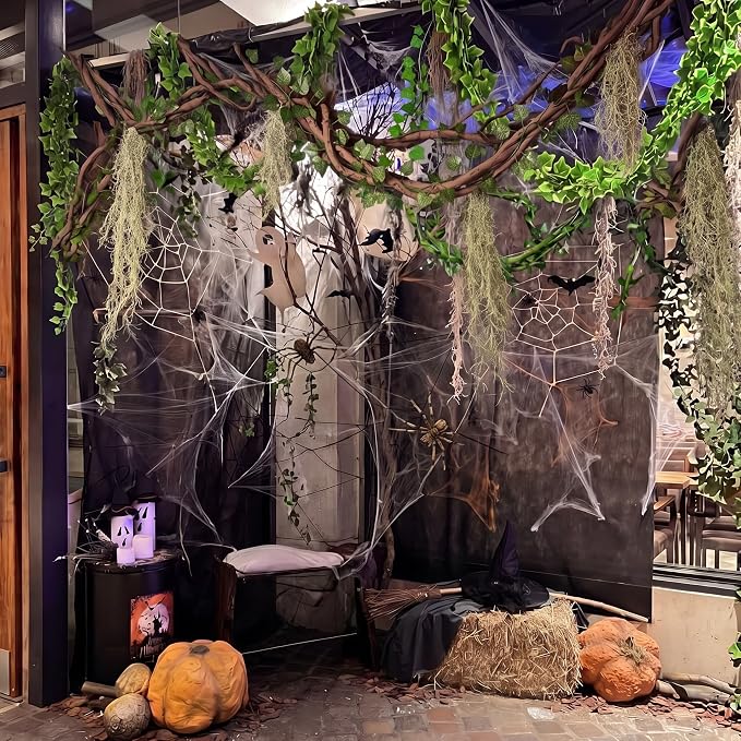 Halloween Hanging Decorations, Faux Spanish Moss Hanging Vines Forest Moss Vines Decor, Greenery Garland for Spooky Halloween Party Wall Ceiling Doorway Indoor Outdoor Enchanted Decorations