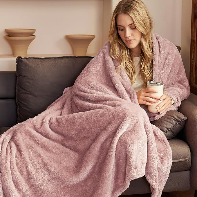 Exclusivo Mezcla Fuzzy Plush Fleece Bed Blanket King Size, Dusty Pink | 104x90 Inches, Super Soft and Cozy Bed Blanket, Fluffy Decorative Bedding for Livingroom, Bedroom, All Season