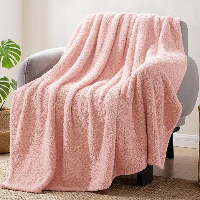 Exclusivo Mezcla Fleece Throw Blanket for Couch and Sofa, 50" x 60" | Super Soft and Cozy Fluffy Blanket for Women, Lightweight and Fuzzy Throw for Home Decor, All Season, Light Pink