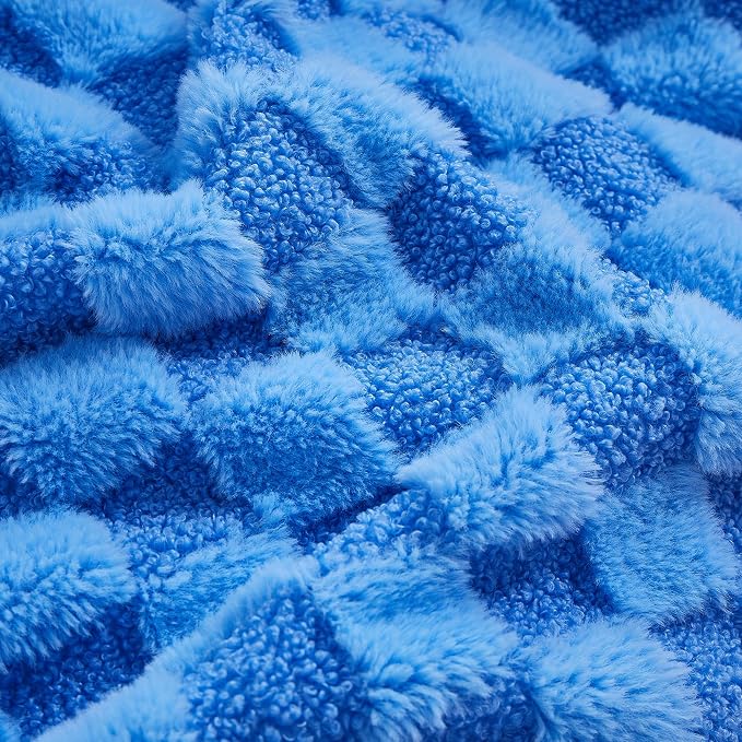 Luxury 3D Checkered Throw Blanket Reversible Thick Warm Blankets for Couch | Soft Velvet Flannel Fuzzy Plush Gift for Women