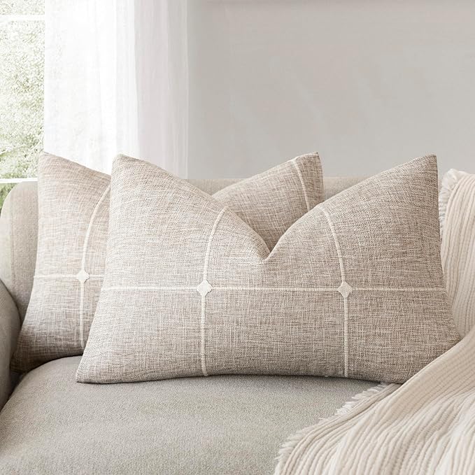 Foindtower Pack of 2 Decorative Faux Linen Jacquard Check Throw Pillow Covers Farmhouse Lumbar Cushion Cover with Grid Textured Accent Pillowcase for Couch Sofa Living Room Home Decor,12×20 Inch,Beige