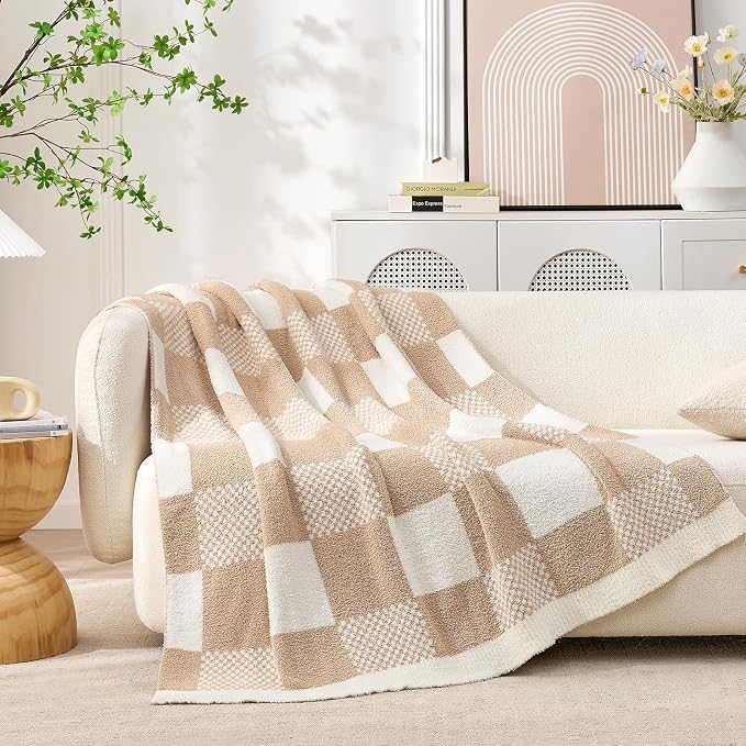 Snuggle Sac Checkered Blanket, Beige Throw Blanket for Couch Plaid Microfiber Fluffy Warm Cozy Soft Oversized Throw XL Reversible Checkered Blankets for Sofa, Chair, Bed, 50x70 inches