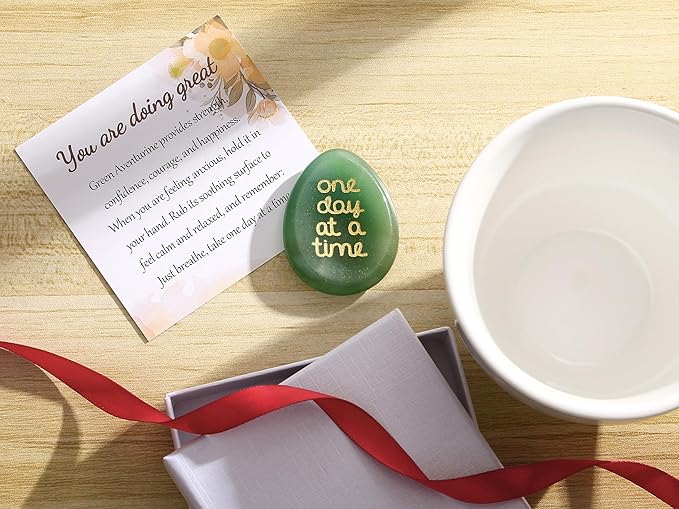 LAIDANLA Worry Stone for Anxiety Green Aventurine Healing Crystal Sensory Fidget Thumb Stones Mental Health Depression Stress Anxiety Relief Items Inspirational Thinking of You Gifts for Women Men
