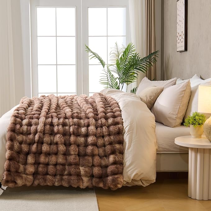 DOWNCOOL Large Faux Rabbit Fur Throw Blanket, Soft Fluffy Fuzzy Plush Bubble Blanket for Couch Sofa & Bed, Cozy Warm Luxury Fleece Minky Blanket, 90x90 Inches Tie-dye Brown