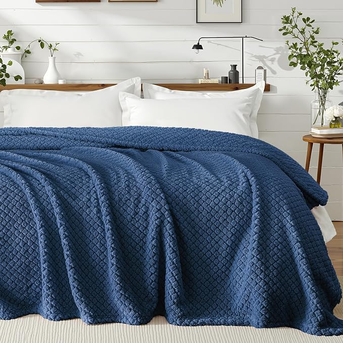 Exclusivo Mezcla Soft Fleece King Size Blanket for Bed, Navy Blue | Jacquard Lightweight Cozy Bed Blanket, Breathable Decorative Fuzzy Textured All Season Use, 90x104 Inches
