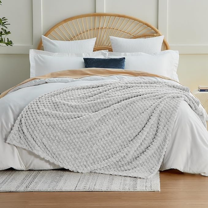 EXQ Home Gentle Soft Fleece Throw Blanket – Cozy Lightweight 3D Imitation Turtle Shell Jacquard Blanket for Couch Bed – All-Season Warm Fuzzy Flannel Blanket for Women Mom Her Gift(60"x80",Light Grey)