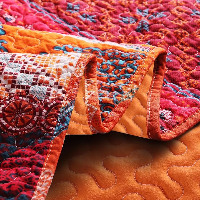 Exclusivo Mezcla Reversible Boho Quilted Throw Blanket, 50"x 60" | Lightweight Summer Quilt Throw, Designed for Bed/ Couch/ Sofa, Red and Orange Striped Pattern
