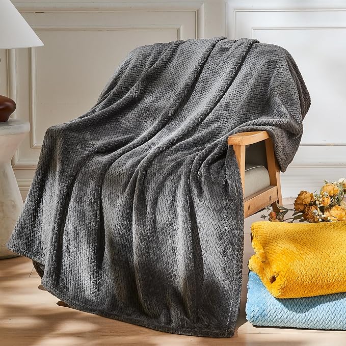 NEWCOSPLAY Fleece Leaves Pattern King Blanket, Dark Grey, 90"x110" | Super Soft Throw Blanket, Lightweight Cozy Bed Sofa Blanket, Premium Silky Flannel Fleece, Travel Blanket for All Season Use