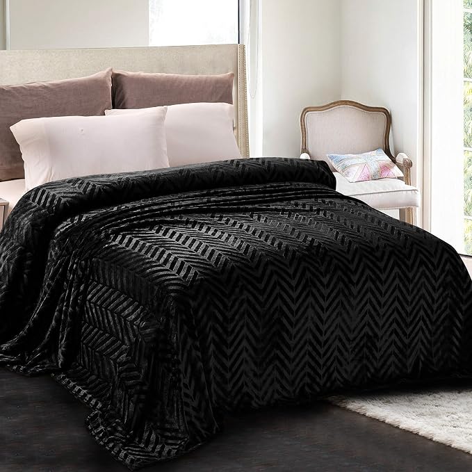Whale Flotilla Flannel Fleece Fall Bed Blanket Twin XL Size, Black | Lightweight Breathable Soft Bedspread, Plush Fluffy Coverlet Chevron Design Decorative Blanket for Home Life, 90x66 Inch
