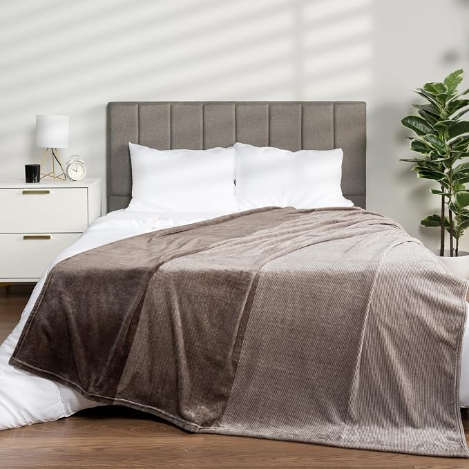 PAVILIA Taupe Ombre Fleece Throw Blanket for Couch Sofa Bed, 50x60 | Gradient, Soft Plush Flannel Fleece, Lightweight Accent Blanket, Warm All Season, Machine Washable, Cozy Decor Gift