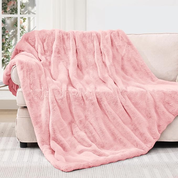 Luxury Faux Rabbit Fur Throw Blanket for Couch,Super Heavy Warm Cozy Blanket for Sofa Bedroom Living Room,Ultra Soft Fluffy Reversible Plush Blanket for Home Decor Gifts,Pink