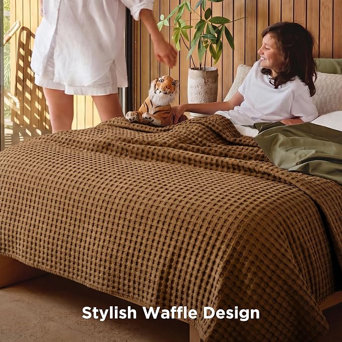 Bedsure Cooling Cotton Waffle Full Size Blanket - Lightweight Breathable Blanket of Rayon Derived from Bamboo for Hot Sleepers, Luxury Throws for Bed, Couch and Sofa, Burnt Orange, 80x90 Inches