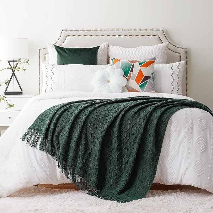 BATTILO HOME Christmas Green Throw Blanket for Couch, Forest Green Throw Blankets, Christmas Decorative Throw Blanket for Sofa Bed, Christmas Decor, 50"x60"